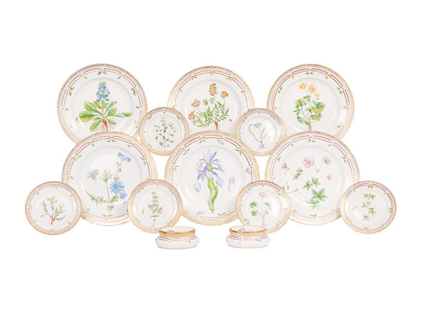 A set of dishes 'Flora Danica'